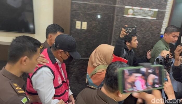 “Bahtiar, Mantan Pj Gubernur Sulsel, Jadi Tersangka Korupsi Rp 60 M: Skandal Nanas yang Guncang Indonesia”