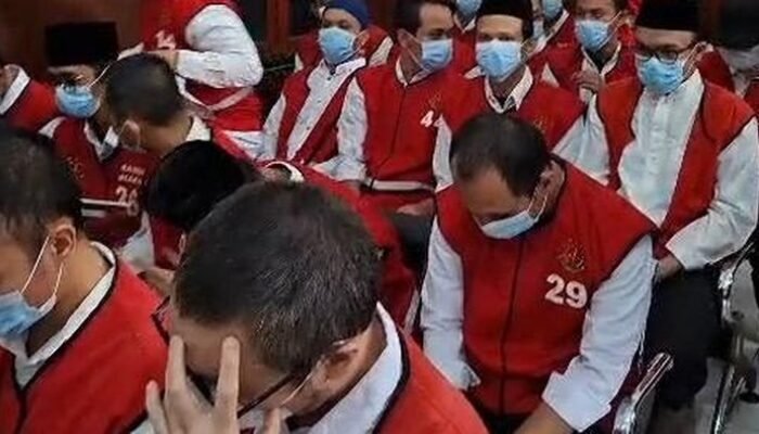 Pendana Pesta Gay Siwalan Party di Surabaya: 1 Tahun Penjara, Sebuah Pencarian Kebenaran?