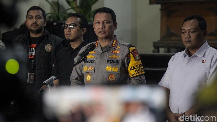 Controversi Ijazah Jokowi Terpanjang, Giliran Rismon Sianipar Turun Tangan