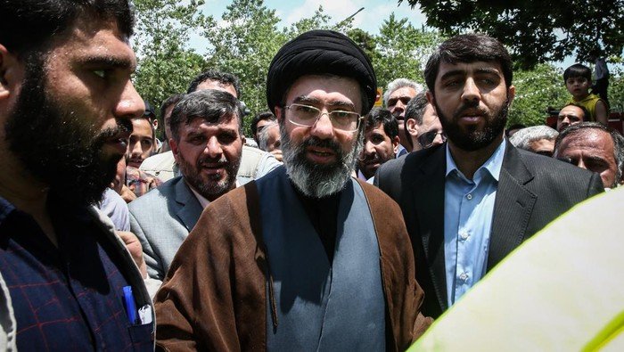 Mojtaba Khamenei Dikabarkan Luka karena Serangan AS, Benarkah? - Update 3