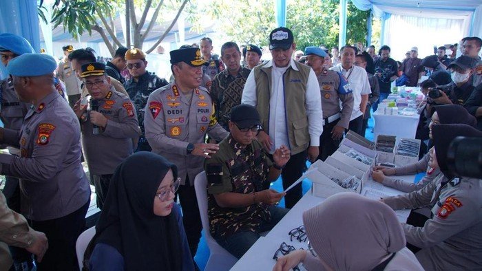 Polri Gelar Bakti Kesehatan untuk 3.000 Ojol hingga Buruh di Jakarta, Apa yang Dilakukan?
