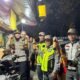 Bogor, Polisi Gagalkan Peredaran Miras dengan Sita 30 Botol Saat Patroli Ramadan