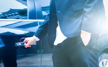 “Pintu Mobilnya Tiba-tiba Terkunci, Warga Bogor Berdesak-desakkan Polisi”