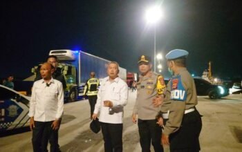 Antrean Truk di Pelabuhan BBJ, Strategi Menhub untuk Meredakan Kepadatan di Merak