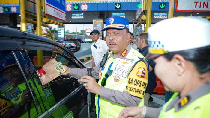 GT Kalikangkung Jadi Titik Pusat: Kakorlantas dan Kapolri Hadirkan Rekayasa Lalin Cerdas untuk Mudik