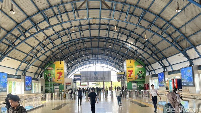 Jakarta Terkini di Hari Pertama Imbauan WFA: Kebijakan yang Menarik Perhatian Warga