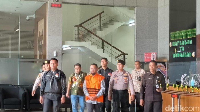 Gus Alex Ditahan KPK, Bantah Terlibat Atur Kuota Haji Yaqut.