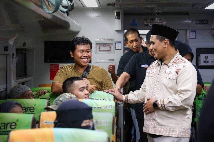 Gus Yasin Tutup Mudik Gratis Jateng, Ratusan Pemudik Diberangkatkan, Emosional!