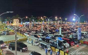 Menhub: Malam Ini, Ribuan Pemudik Bersiap Hadapi Puncak Arus di Merak!