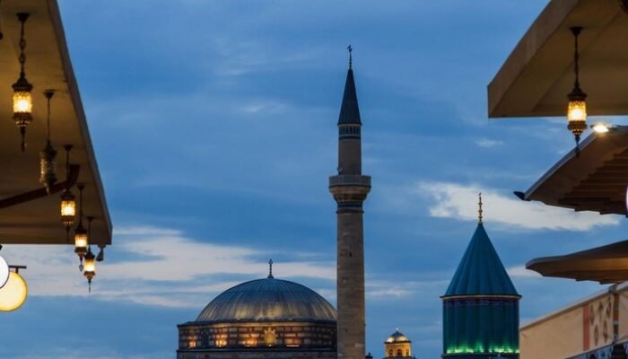 Arab Saudi, UEA, dan Qatar Menetapkan Idul Fitri Jumat 20 Maret: Sebuah Keputusan yang Mengguncang