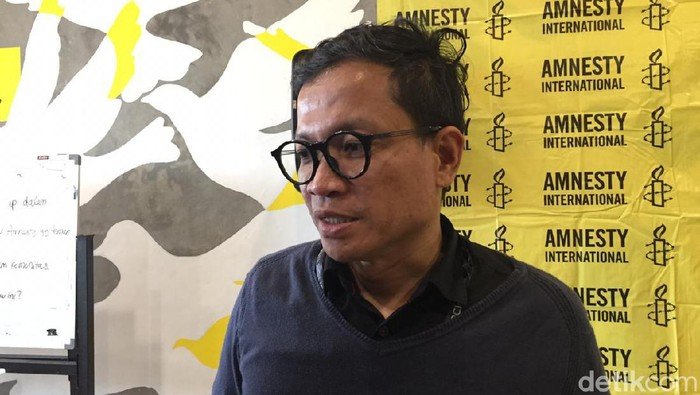 Usman Hamid: Penyiraman Air Keras KontraS Harus Ditangani Polisi, Bukan TNI