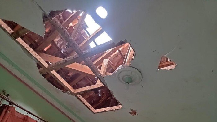 Balon Udara Berbawa Petasan, Petaka di Semarang saat Warga Pulang!