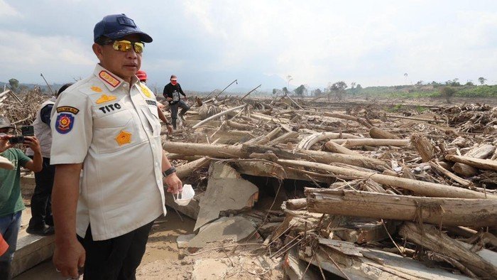 **Pemerintah Percepat Pemulihan Sawah dan Lumpur Pascabencana Sumatera, Teguhkan Langkah Menuju Kedaulatan Pangan**